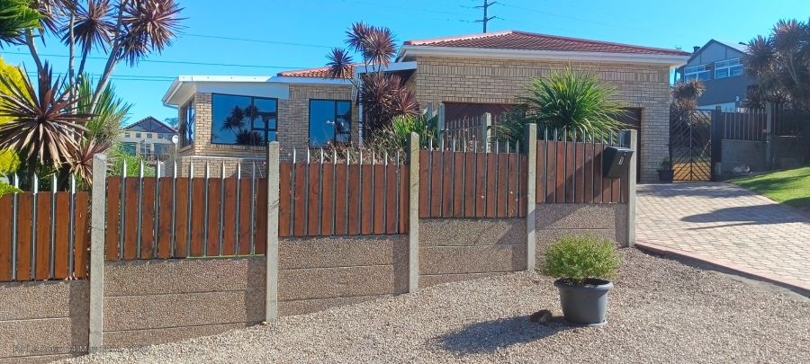 3 Bedroom Property for Sale in Seemeeu Park Western Cape